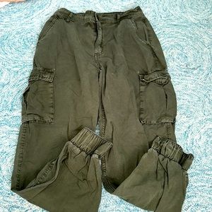 Abercrombie & Fitch Cargos